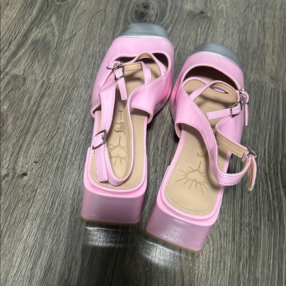 Pink and Silver Slingback Heels - Picture 3 of 4